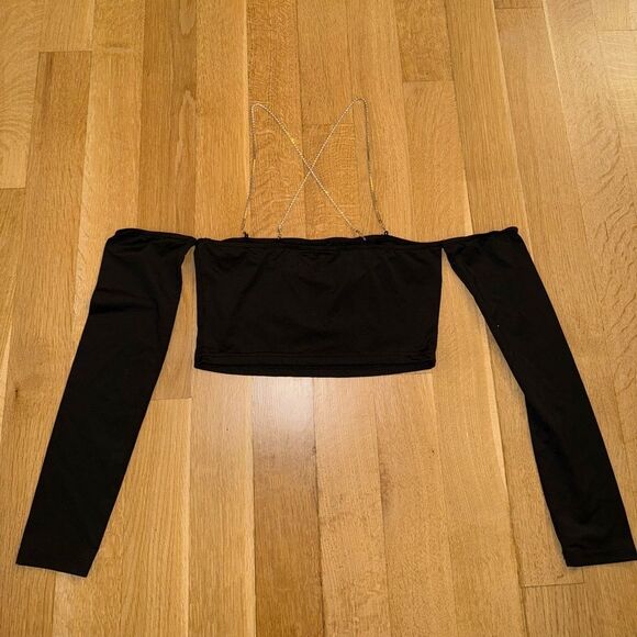 SHEIN Black Off-Shoulder Crop Top with Chain Straps - Picture 2 of 4